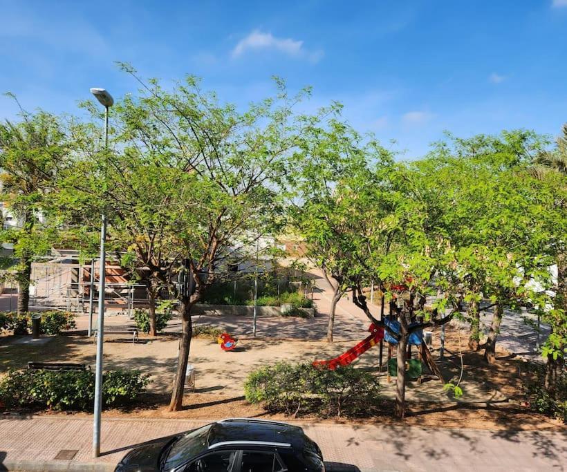 Apartment En Les Alqueries Con Aire Acondicionado *